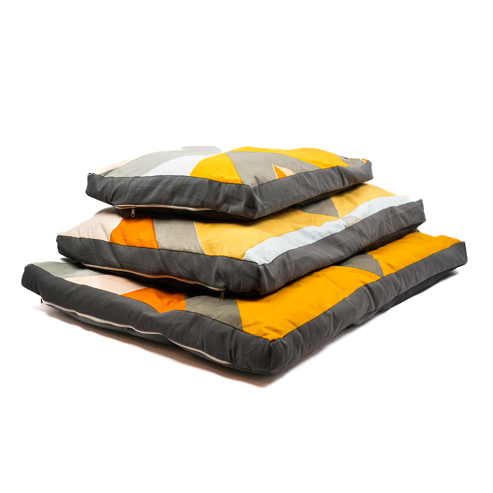 Skatrs Sunshine Snuggle Flat Bed for Dogs & Cats (Yellow) Both-Bedding, Mats & Travel Supplies Skatrs