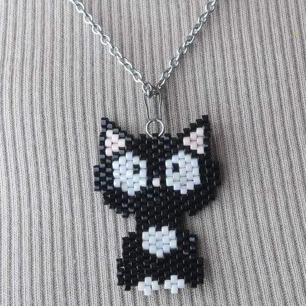 Jenni & Janki Cat Handcrafted Miyuki Delica Beaded Necklace (Black)