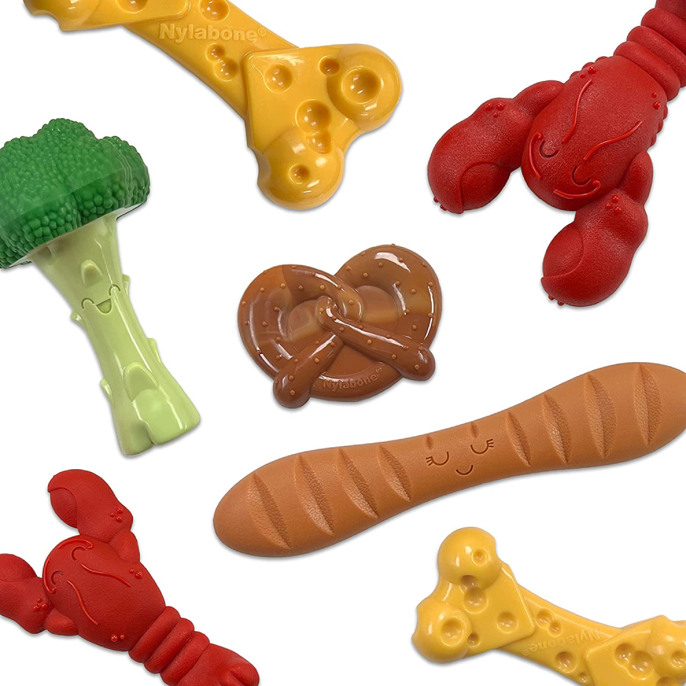 Nylabone Flavor Frenzy Pretzel Toy for Dogs (Brown)