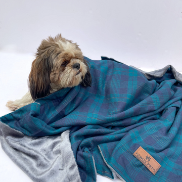 Pawgypets Furry Reversible Blanket for Dogs and Cats (Plaid/Grey)