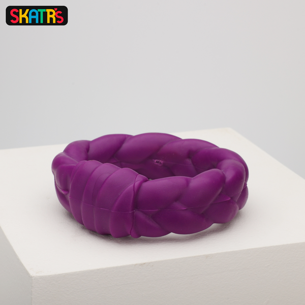 Skatrs Rubber Twisted Ring Toy for Dogs (Purple)