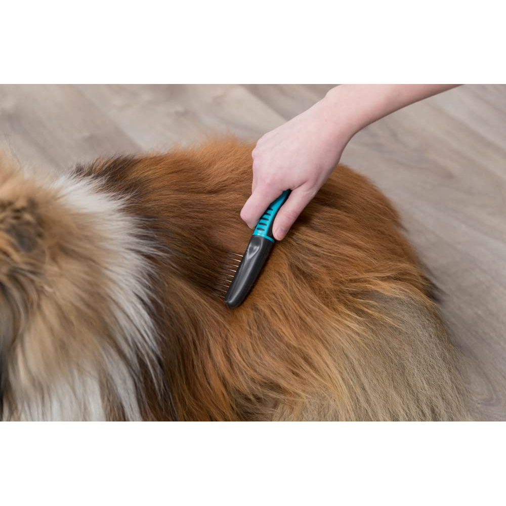 Buy Trixie Fur Detangler With Curved Teeth Brush for Dogs and Cats