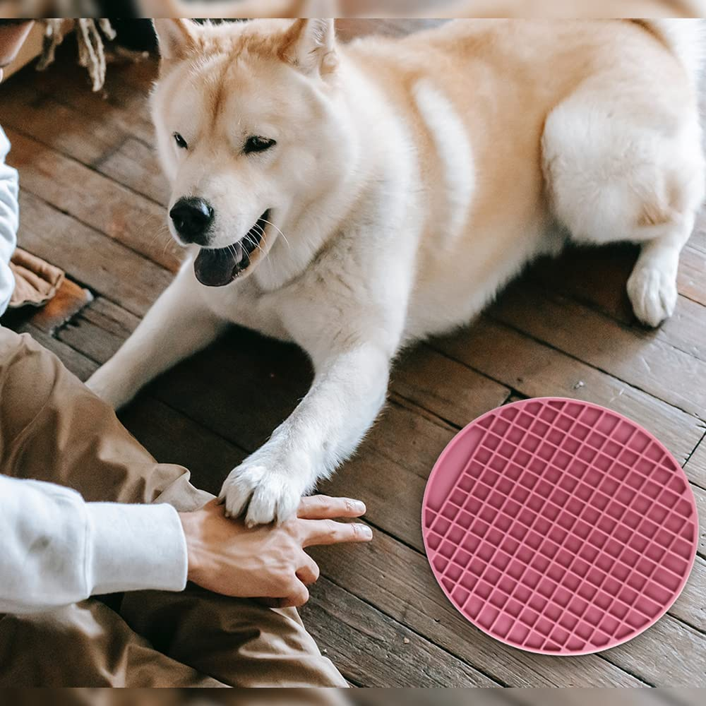 Pawpourri Round Lickmat for Dogs and Cats (Pink)