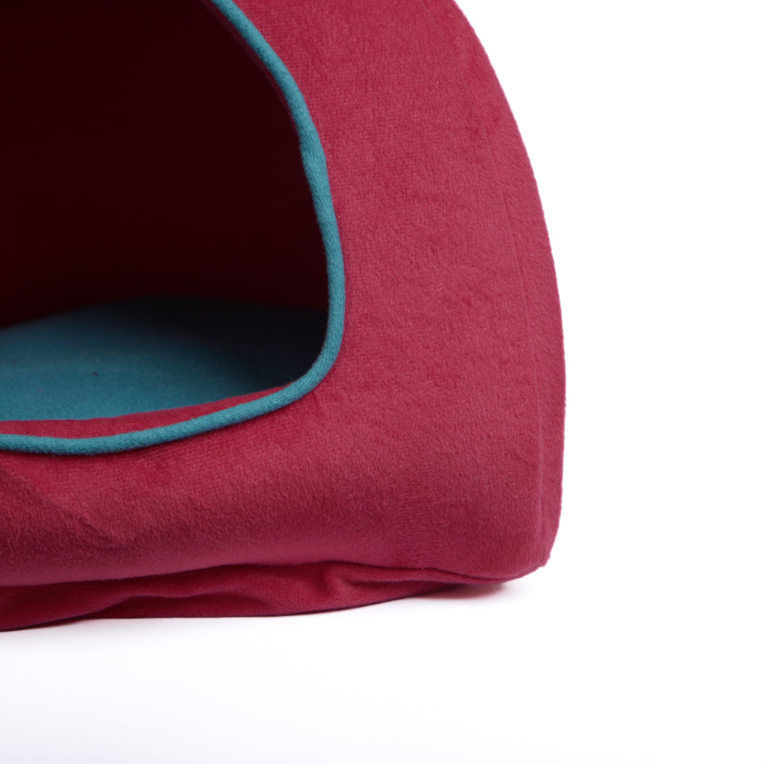 Skatrs Cozy House for Cats, Kittens and Small Dogs (Red and Teal Blue) Cats-Bedding, Mats & Travel Supplies Skatrs