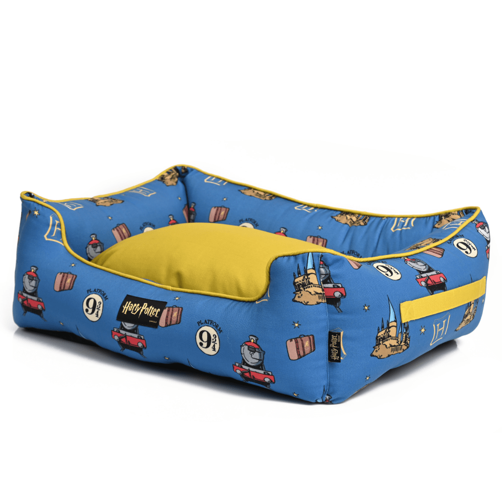 Harry Potter Welcome To Hogwarts Bed for Pets